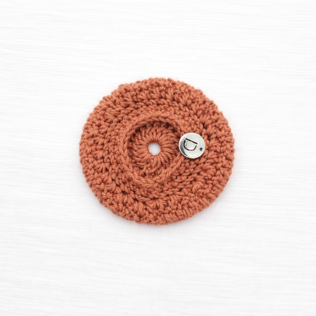 Béret classique au crochet fait main pour poupée