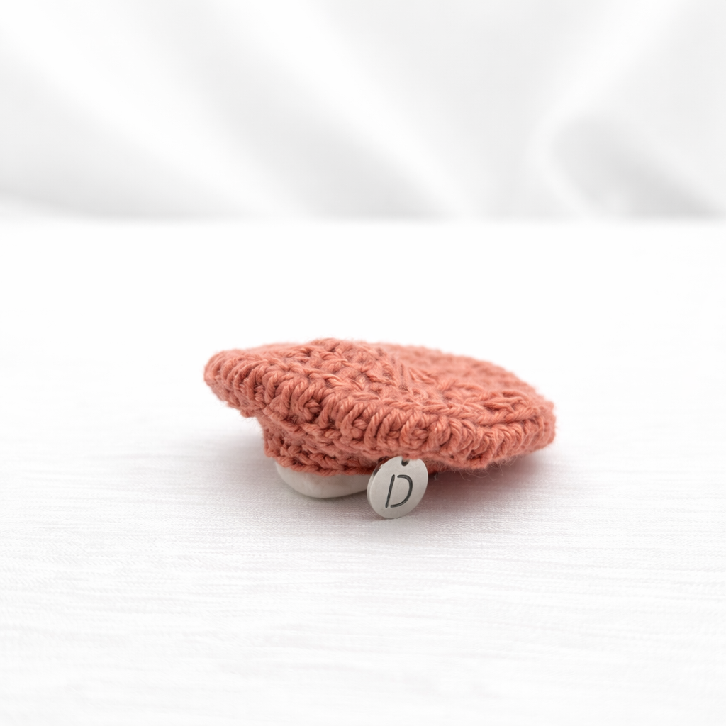 Béret classique au crochet fait main pour poupée